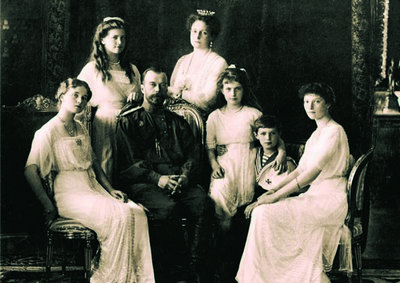 9.Государь Император Николай II с семьей.Фото 1913 г.